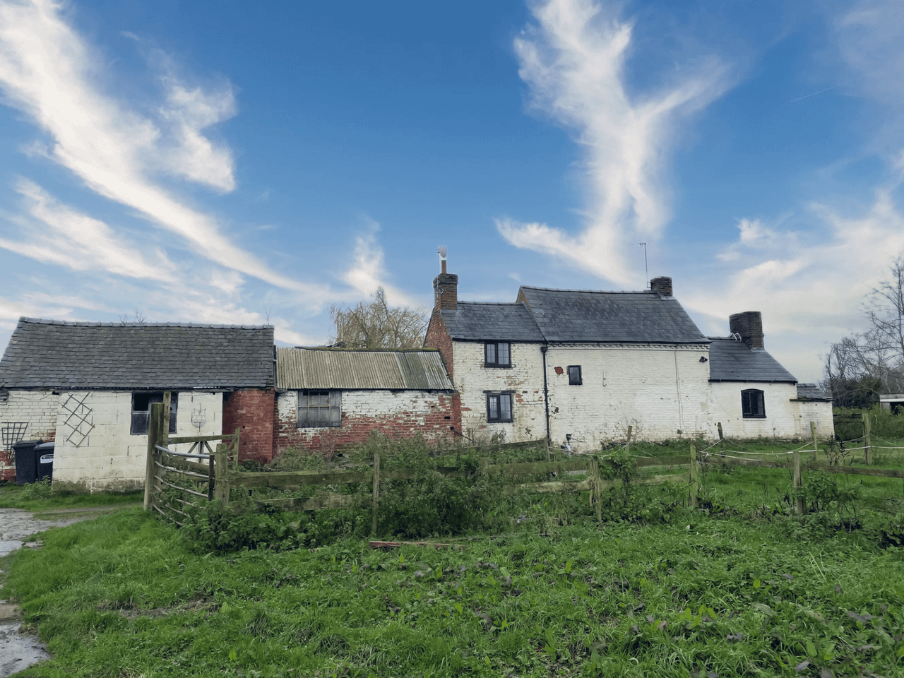 Bontain Farm and house comes to the market £350,000