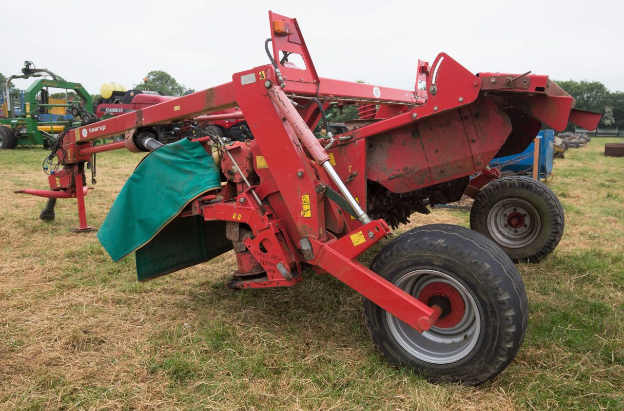Auction report: Silage and other machinery pulls the punters
