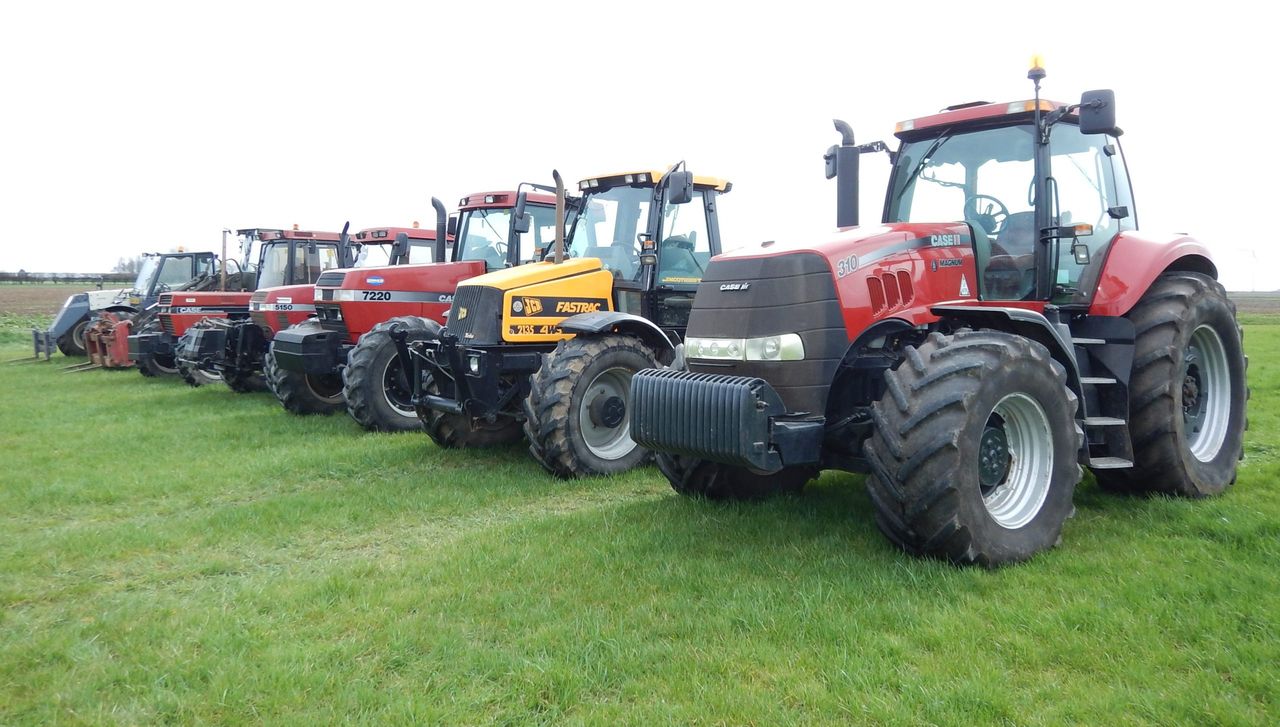 Pics: Tractors command 'strong' prices at UK dispersal sale