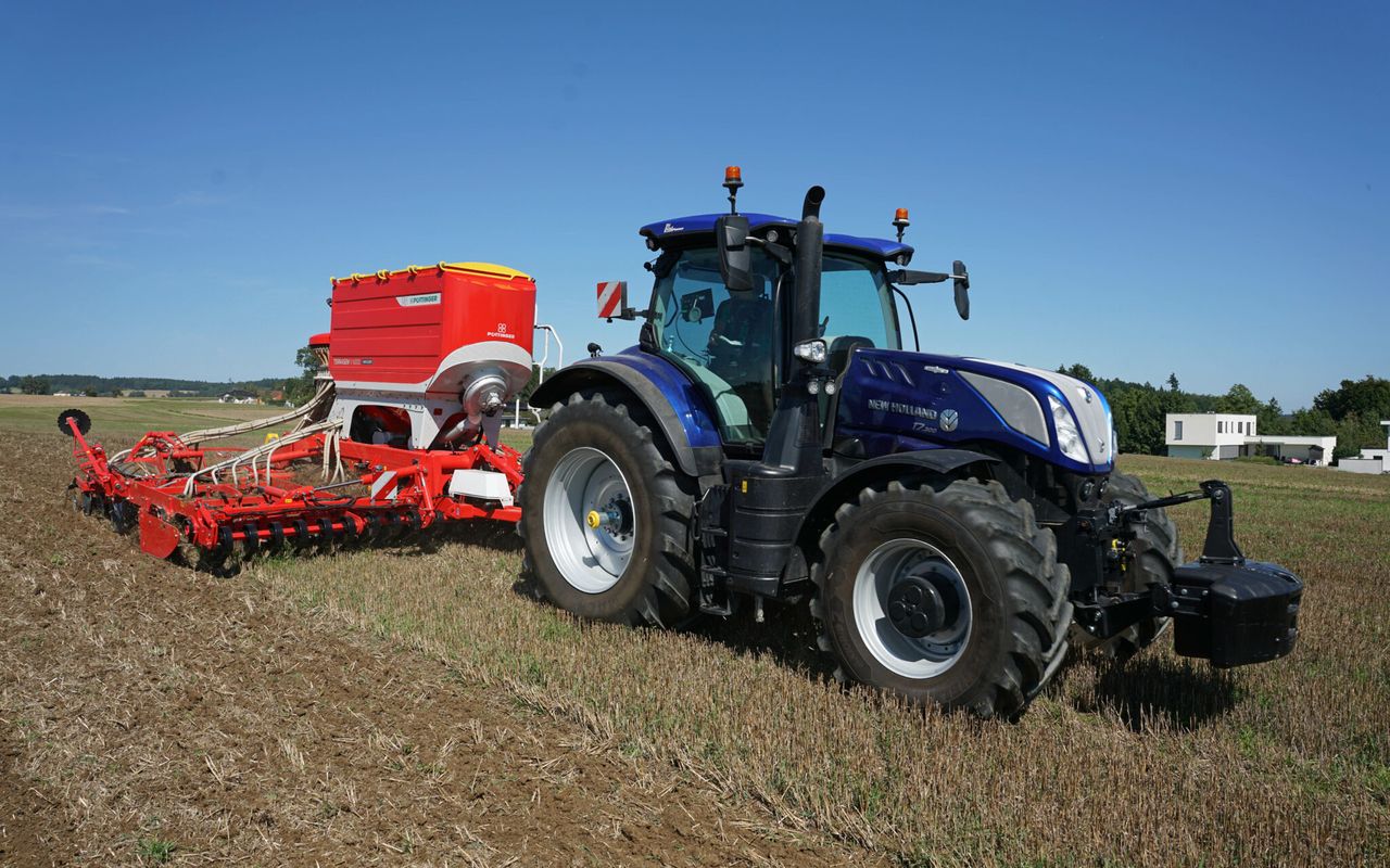 M & S Machinery strikes gold at New Holland dealer awards