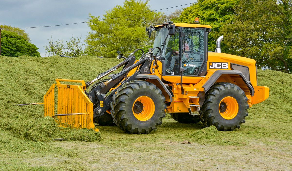 New JCB dealers for Northern Ireland
