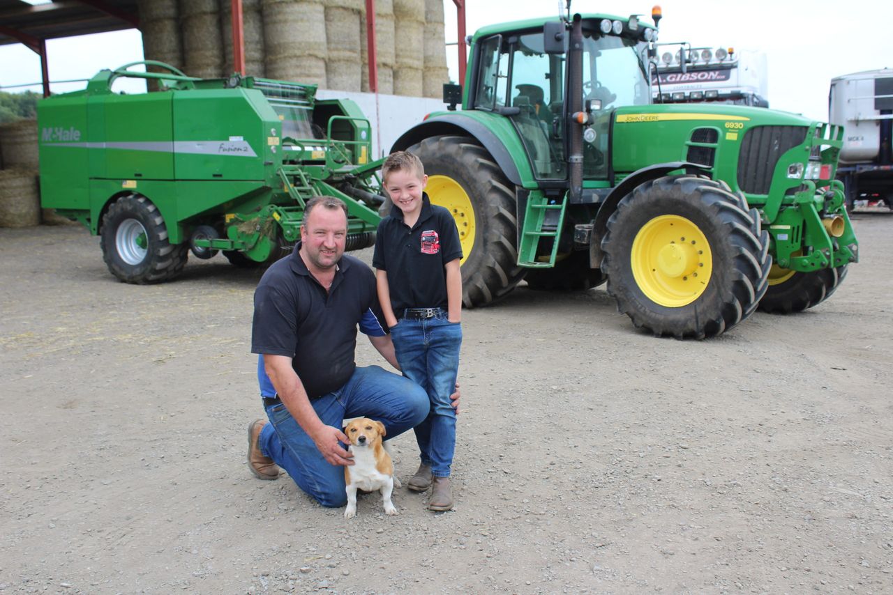 Milk producers commit to home-grown wheat and barley for straw value