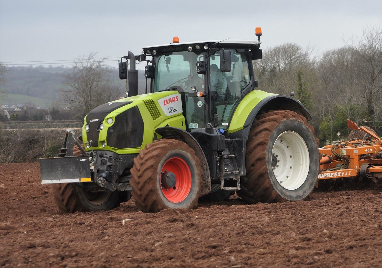 Irish dealer gets major award from Claas...but which one?