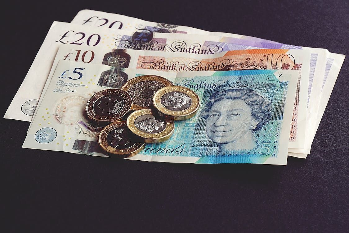 Applications open for Pembrokeshire Student Bursary Award 2023