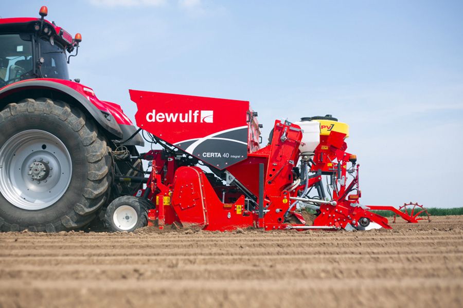 Dewulf’s Certa 40 Integral brings hi-tech to planting