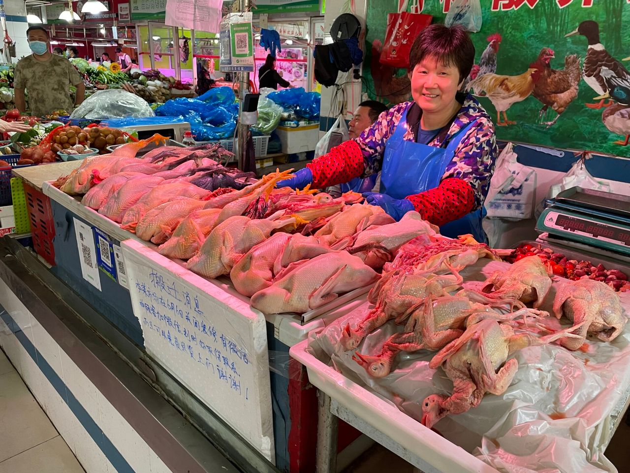 Video: See inside a traditional wet market in Shanghai