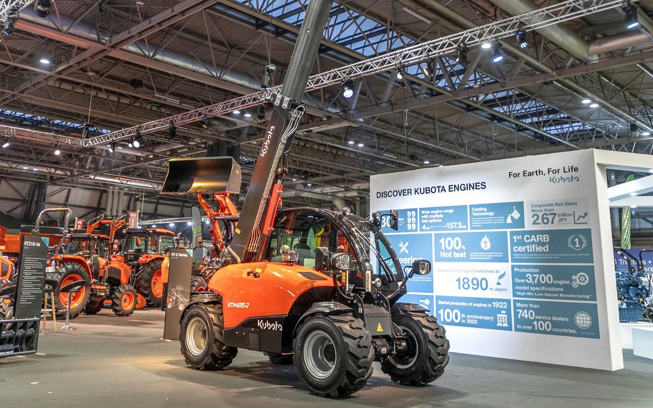 Kubota enters loader market with new telehandler