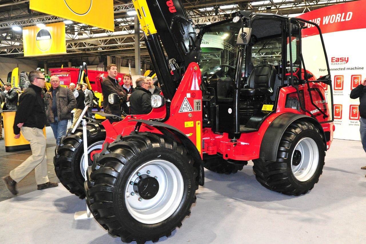 LAMMA 2019: Manitou previews new, smaller telescopic loader