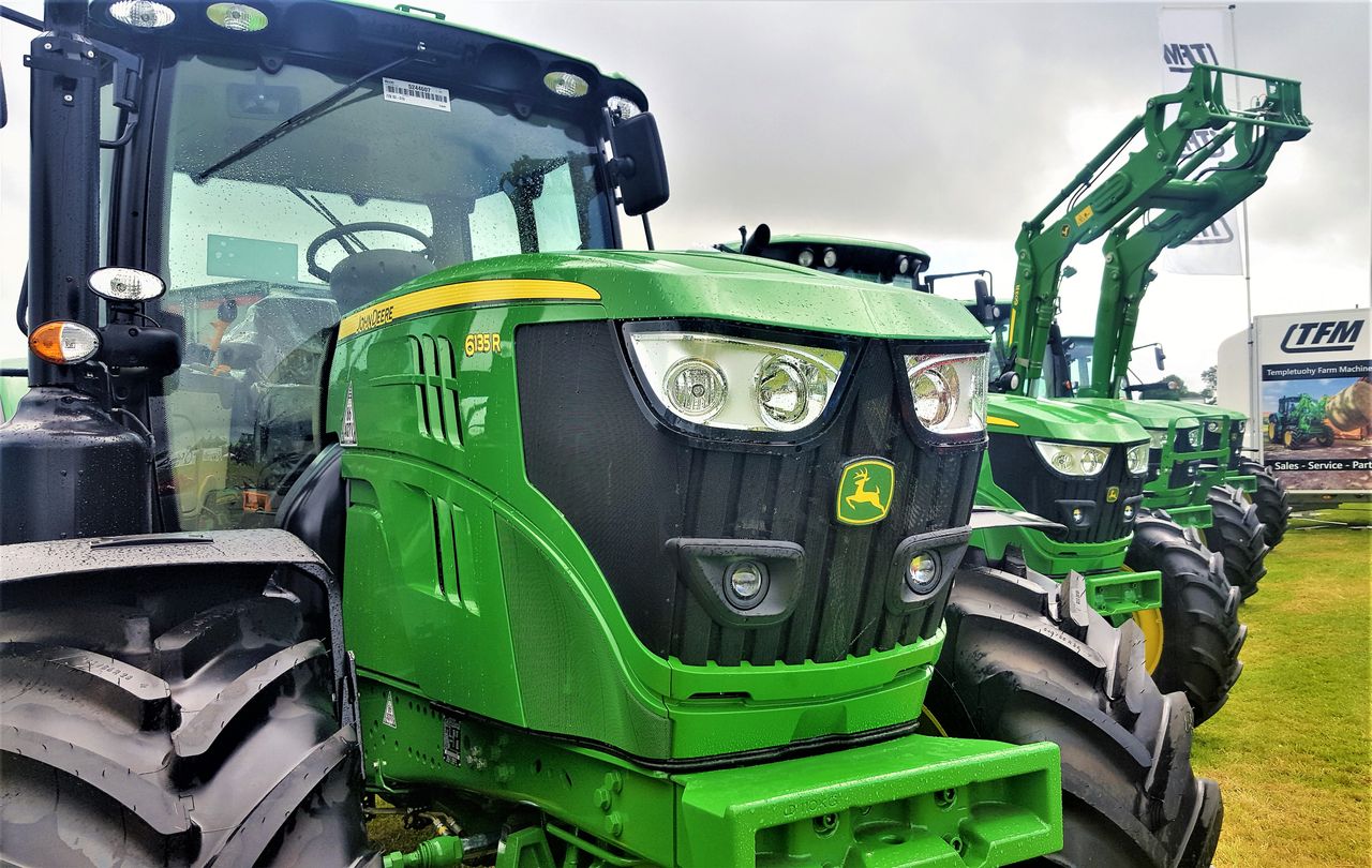 John Deere acquires robotics company for $250m