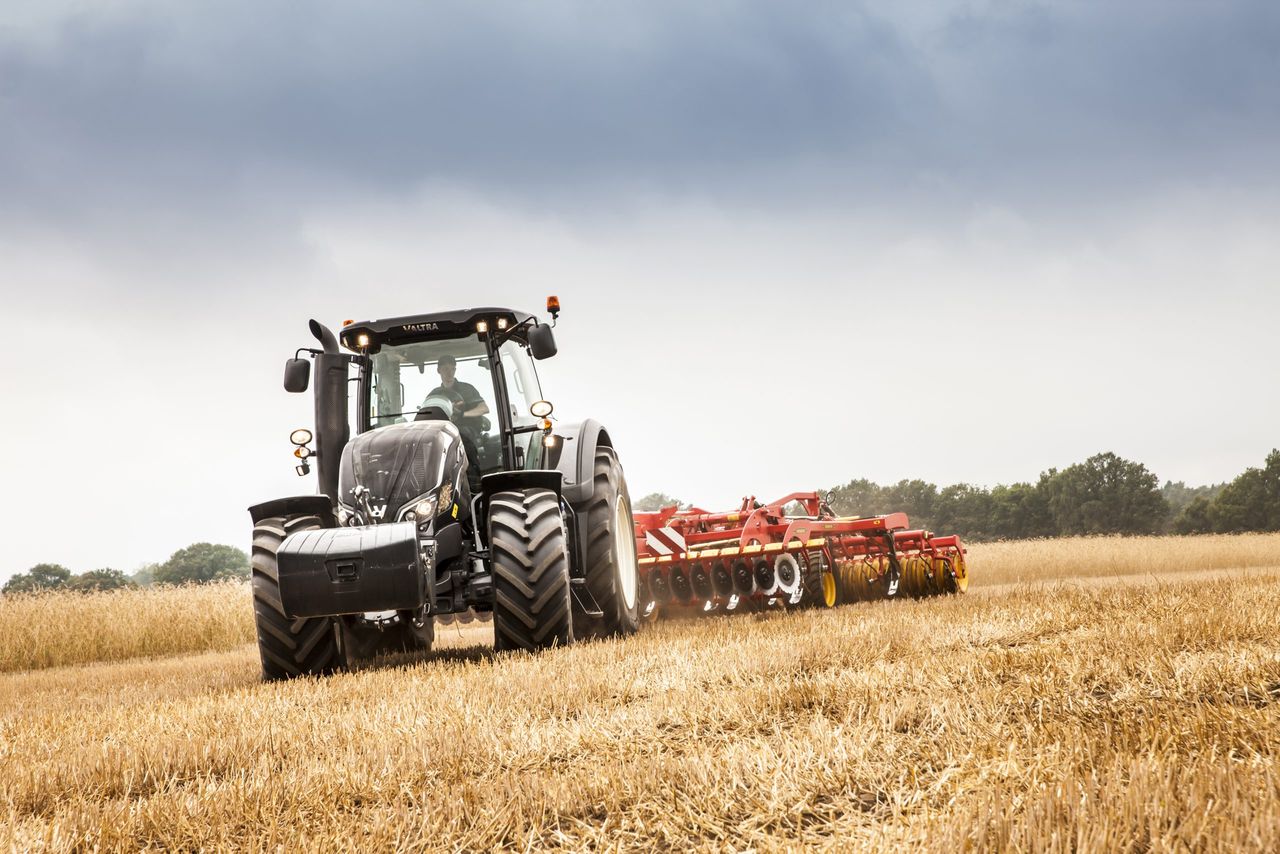 Valtra expect big yields from updated S series