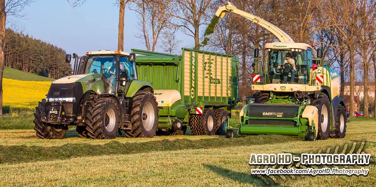Fancy a Case IH Magnum...in Krone colours?