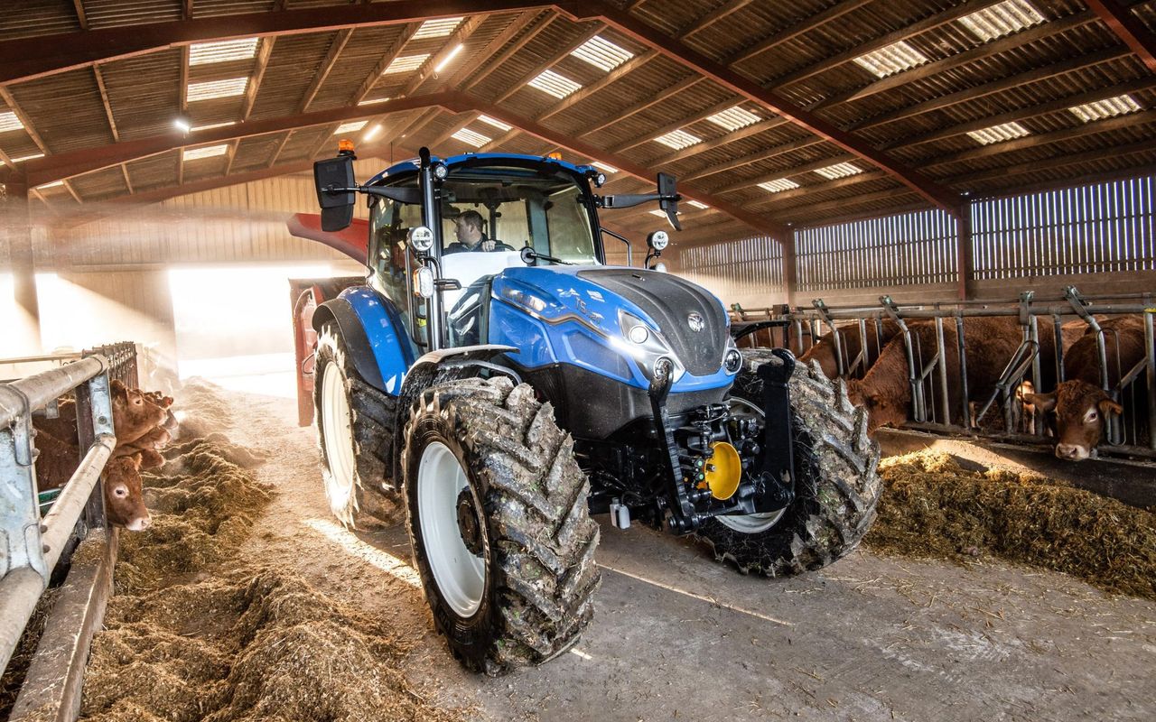 Machinery: T5 tractor range refreshed by New Holland