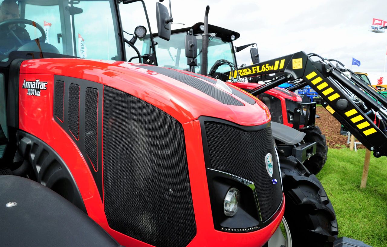ArmaTrac gets a ‘spring’ in its step at the Irish ‘Ploughing’