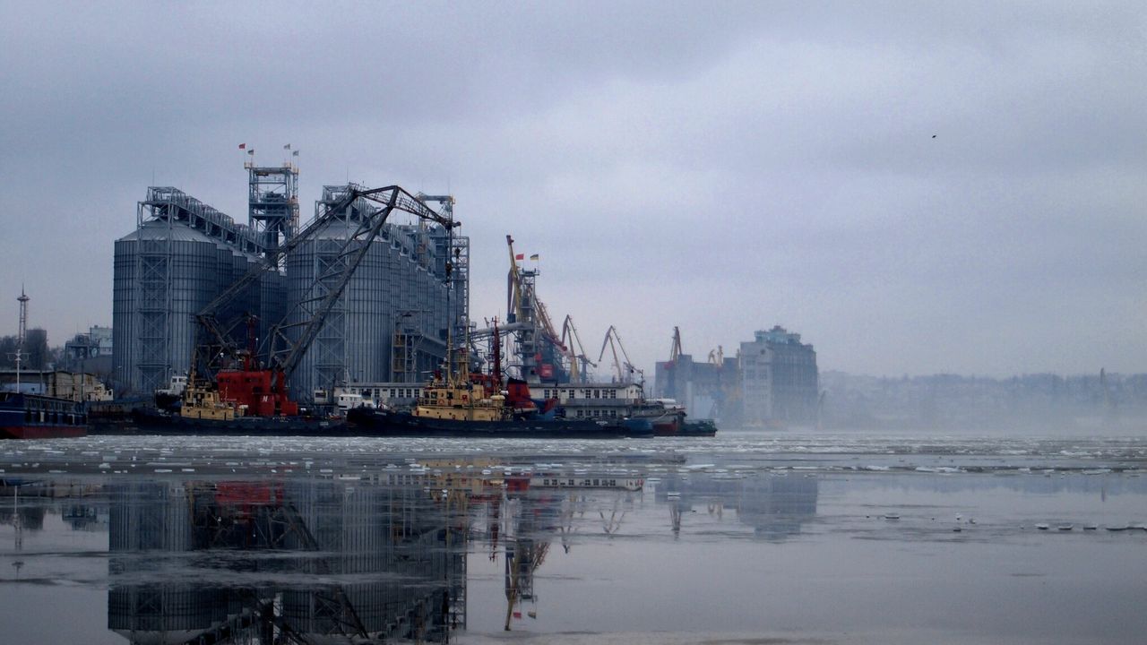 Ukraine: Exporting 4m tonnes of grain a month is ‘possible’