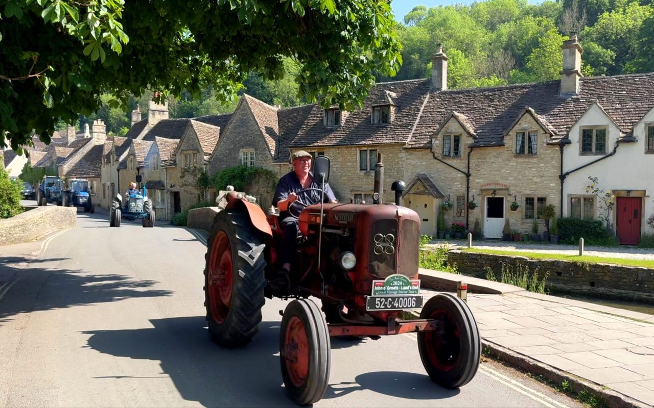 Machinery: Irish Rovers return after epic UK tractor run
