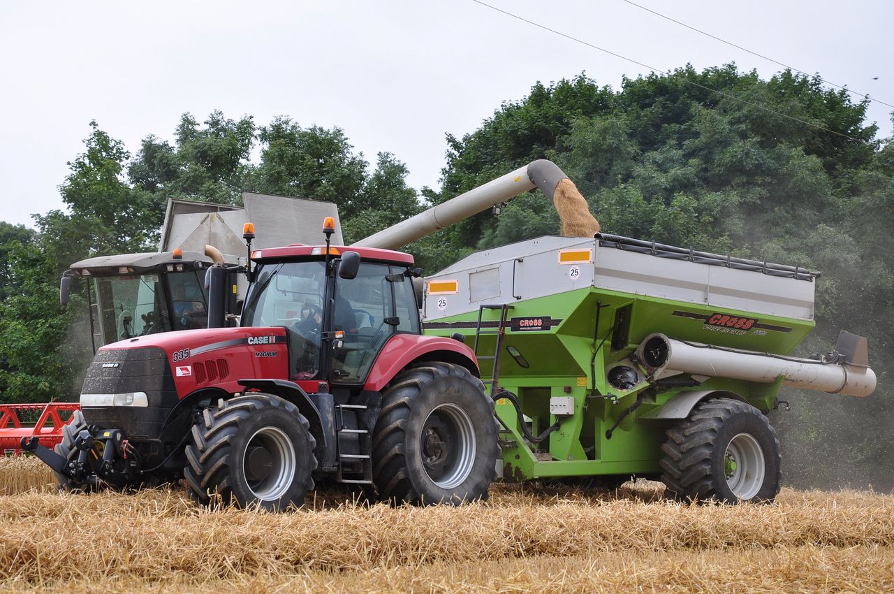 Pics: Cork man builds up 11,000-strong photo archive – mostly depicting machinery