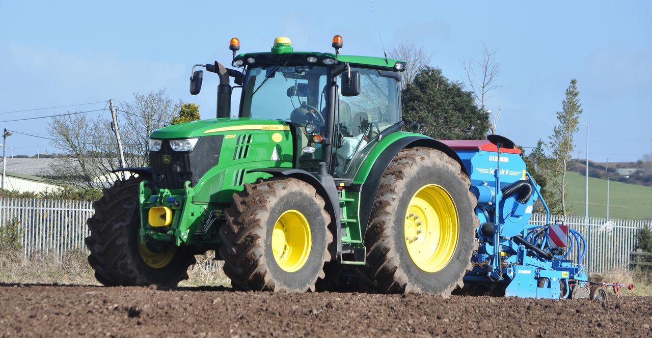 John Deere set for hi-tech showcase at Cereals 2017