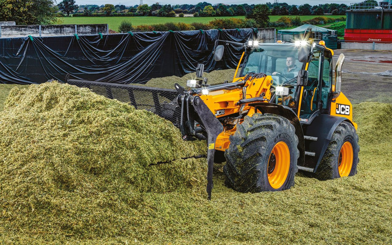 First showing for flagship JCB handler at Scotgrass 2022