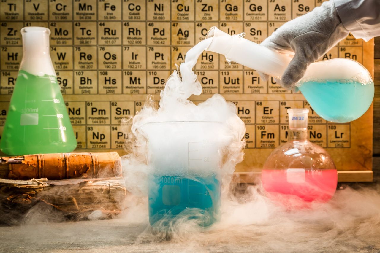 AFBI scientists design a ‘chemis-tree’ for Christmas