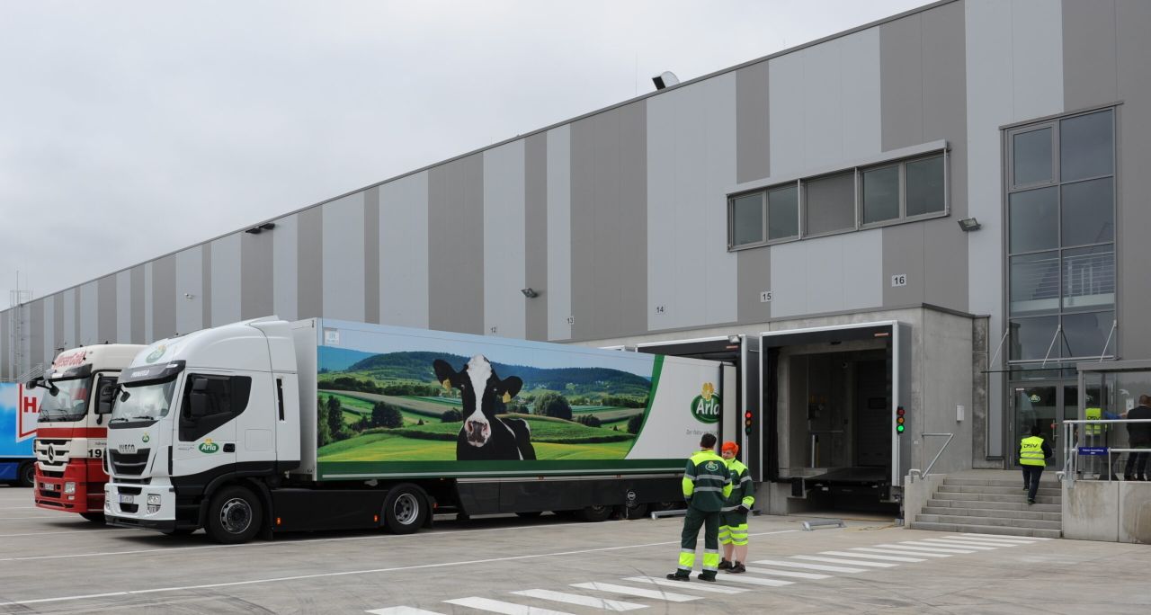 Arla joins UK and European farmers' call to avoid 'no-deal' Brexit