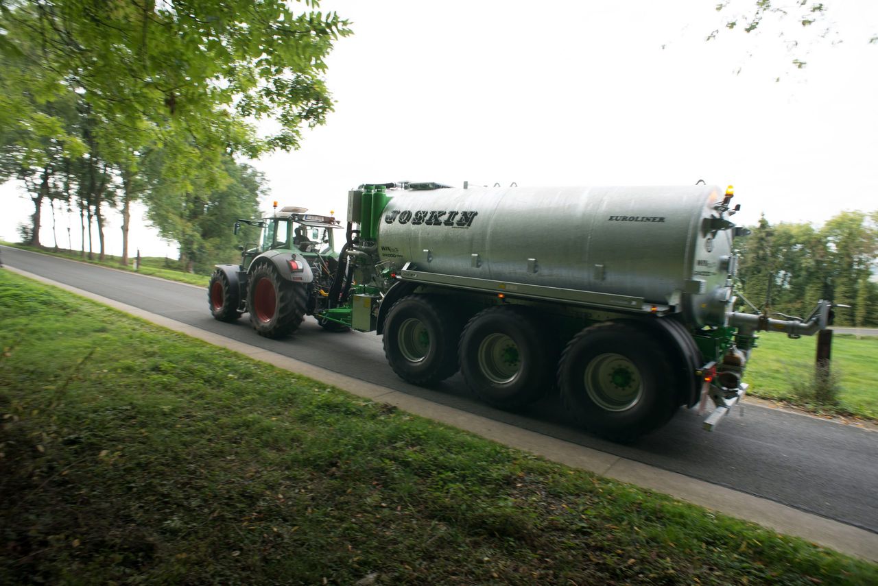 Quiz: Do you know your stuff when it comes to driving tractors on the road?