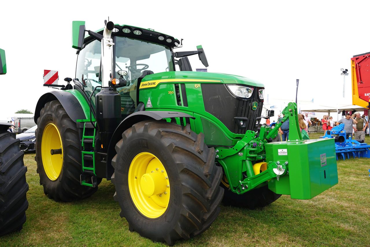 John Deere drops out of SIMA in trade show rethink