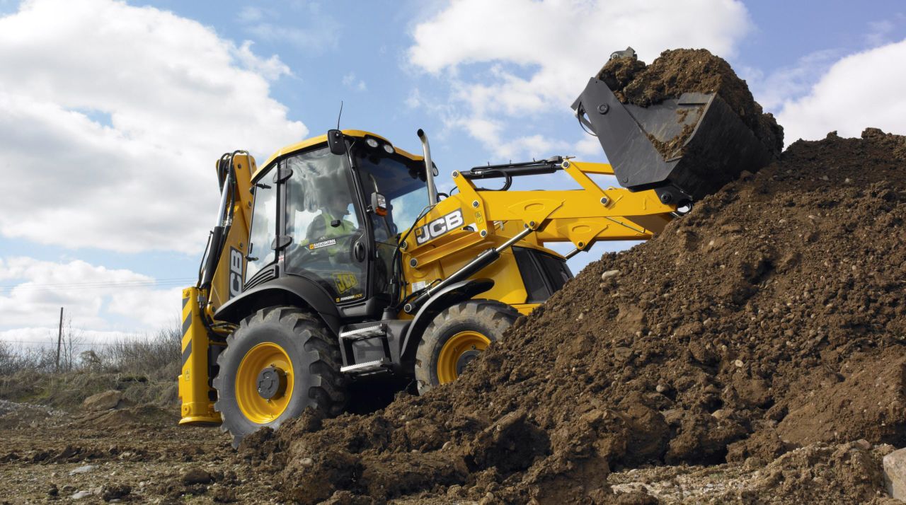 JCB bucks the trend with 34% rise in earnings