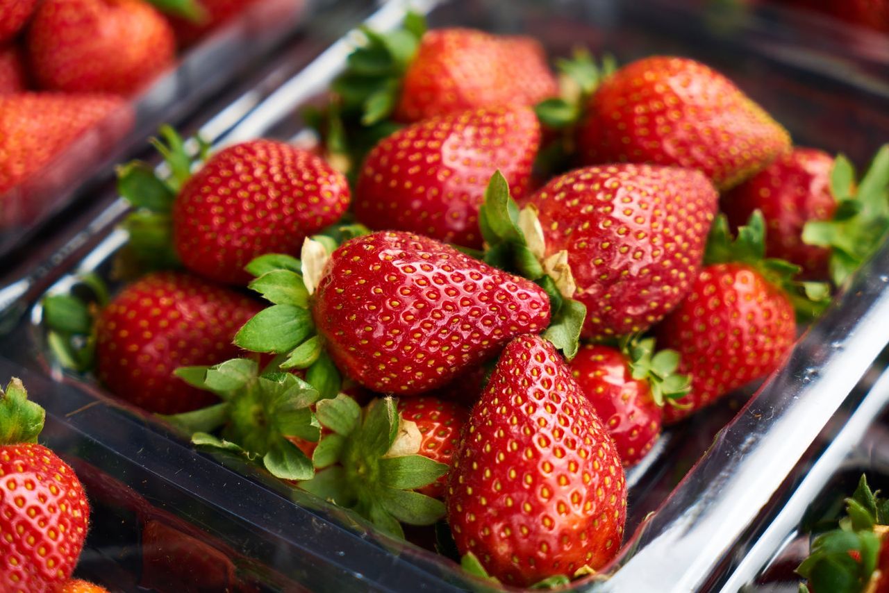 Campaign against Spanish strawberry growers signed by thousands