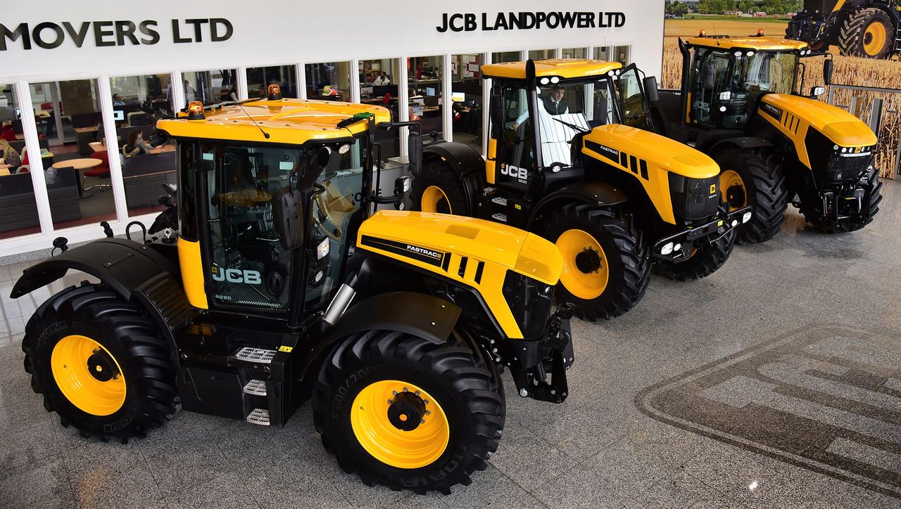 Last 3000 Series Fastrac rolls off JCB production line