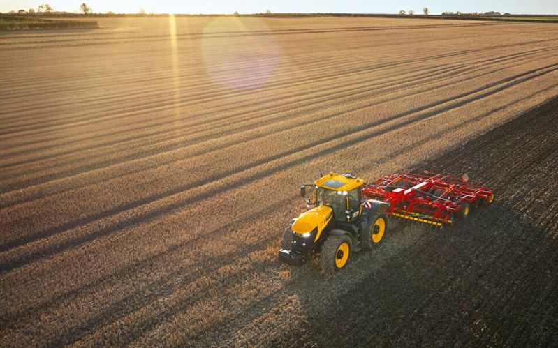JCB to highlight Fastrac technology at LAMMA 2024 - Agriland.co.uk