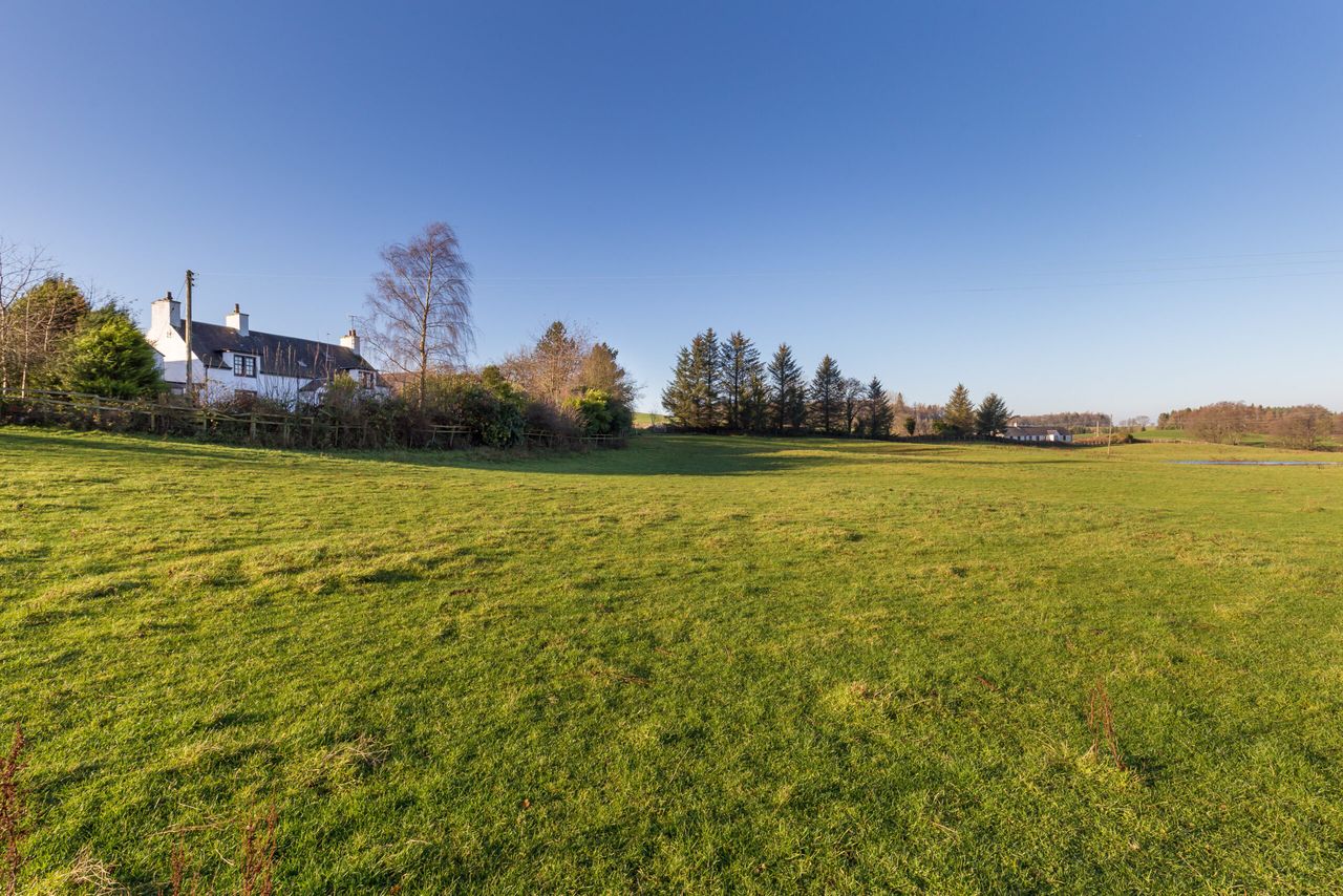 Compact Ayrshire farm boasts superb equestrian facilities