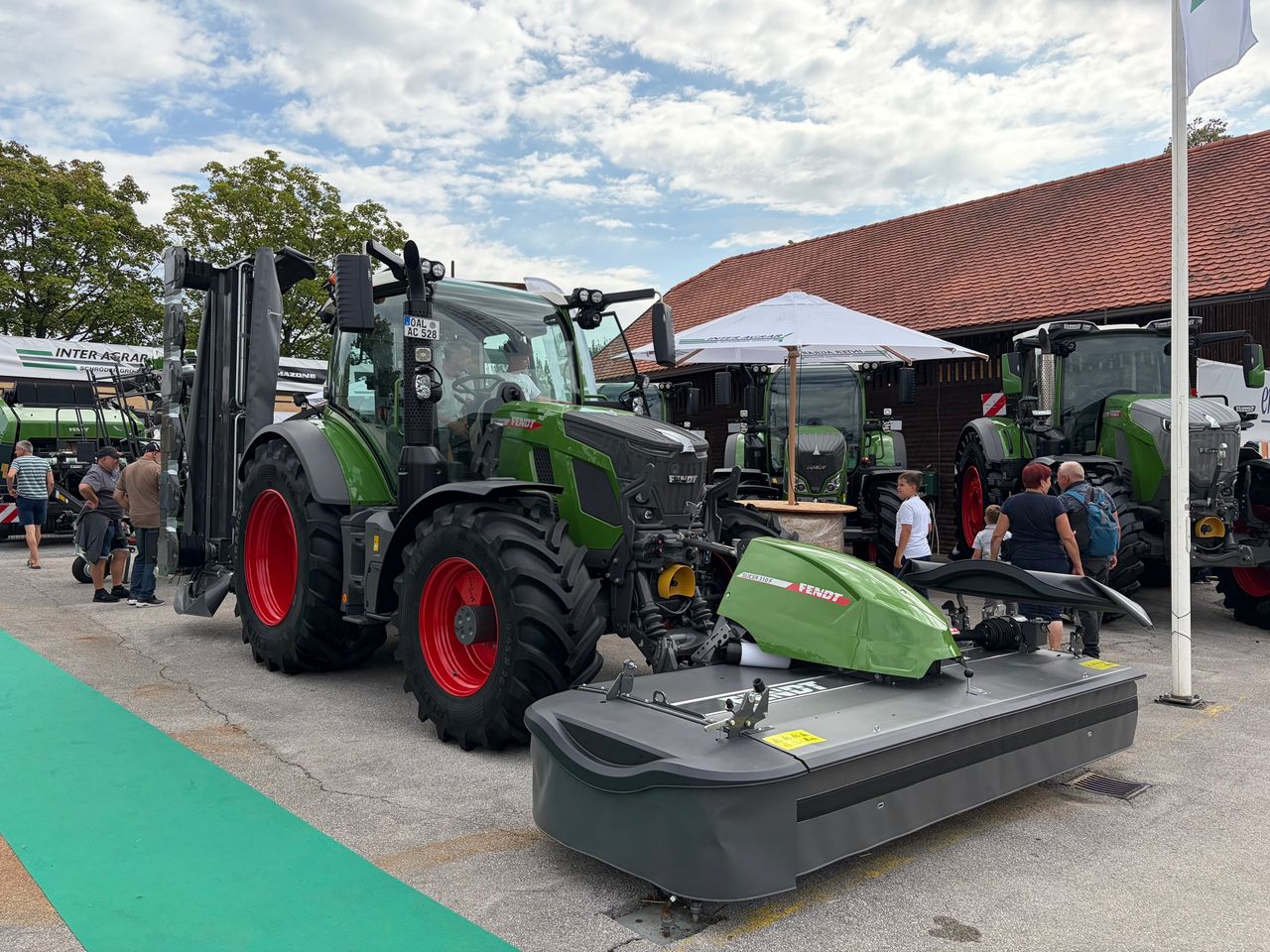 Fendt 500 Vario innovation strikes gold at AGRA exhibition