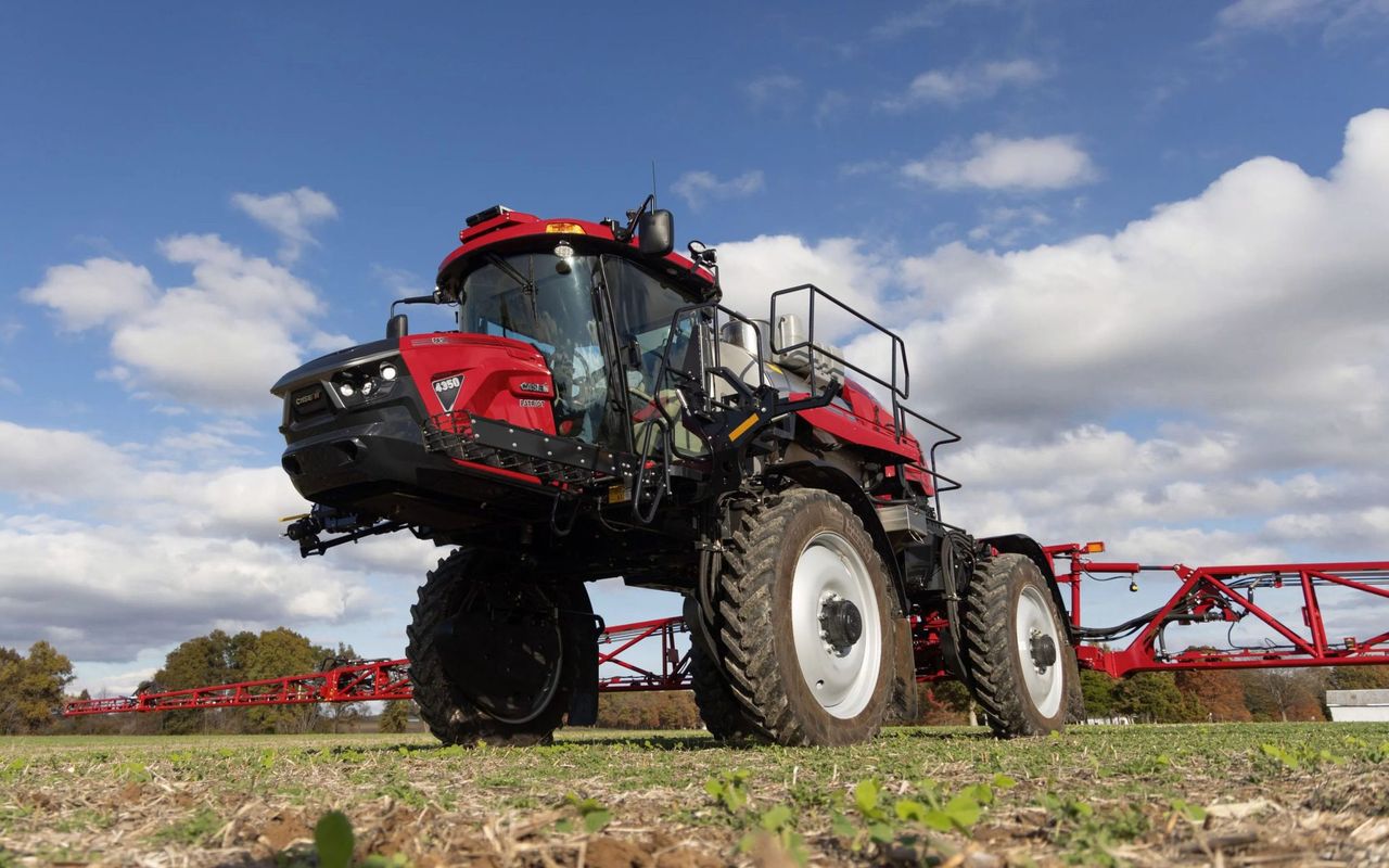 Spot spraying from CNH with single camera sensor