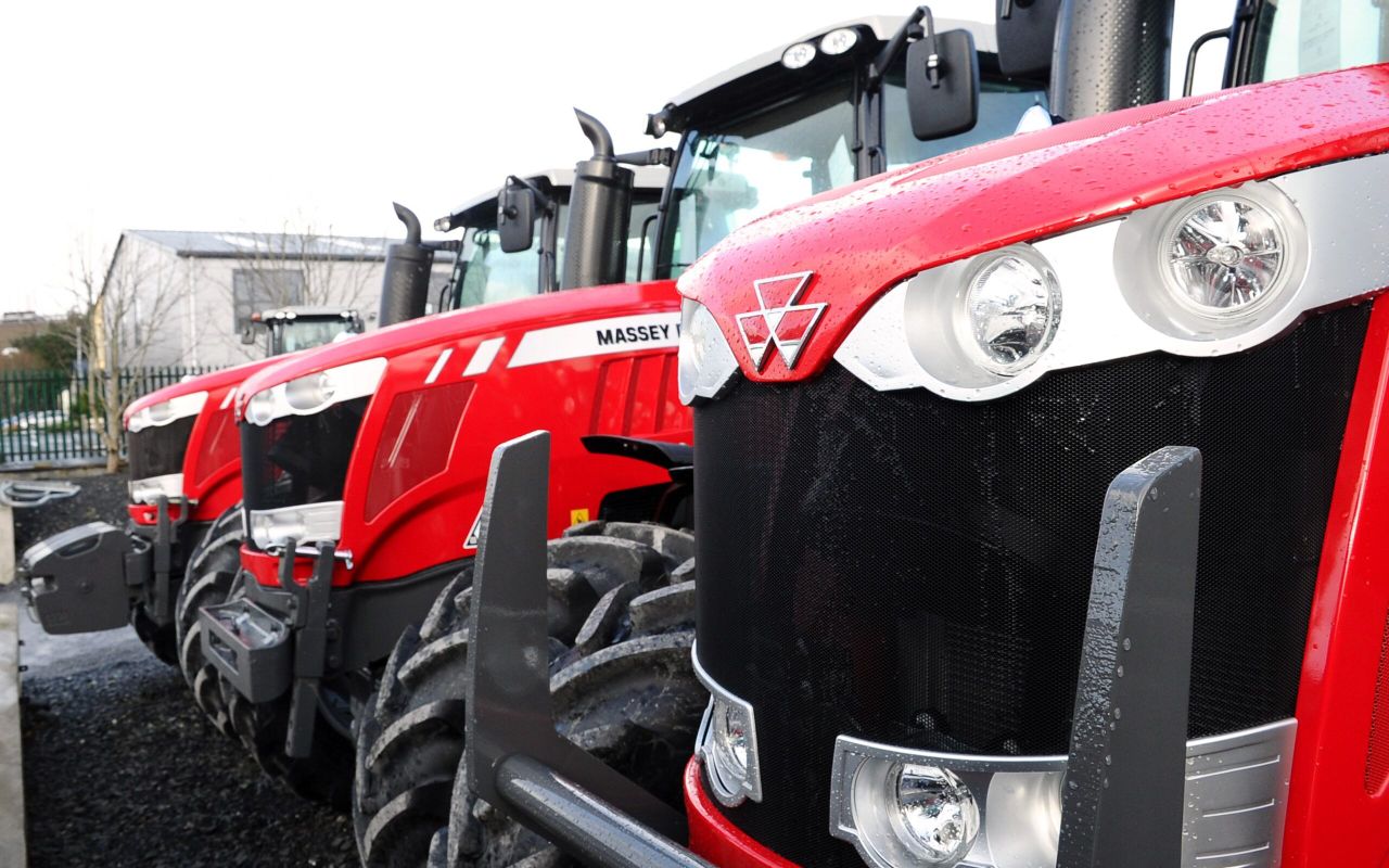 Average power of new tractors sold in France is now 140hp