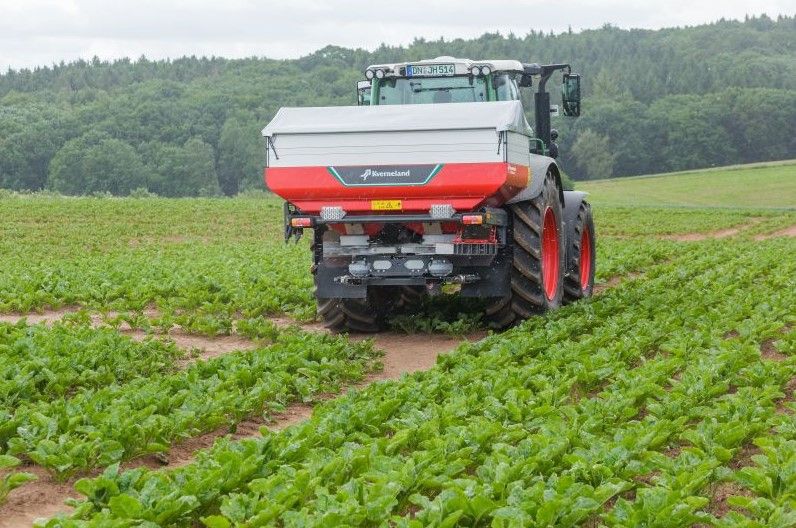 Kverneland reveals new products – featuring spreaders, harrows and cultivators