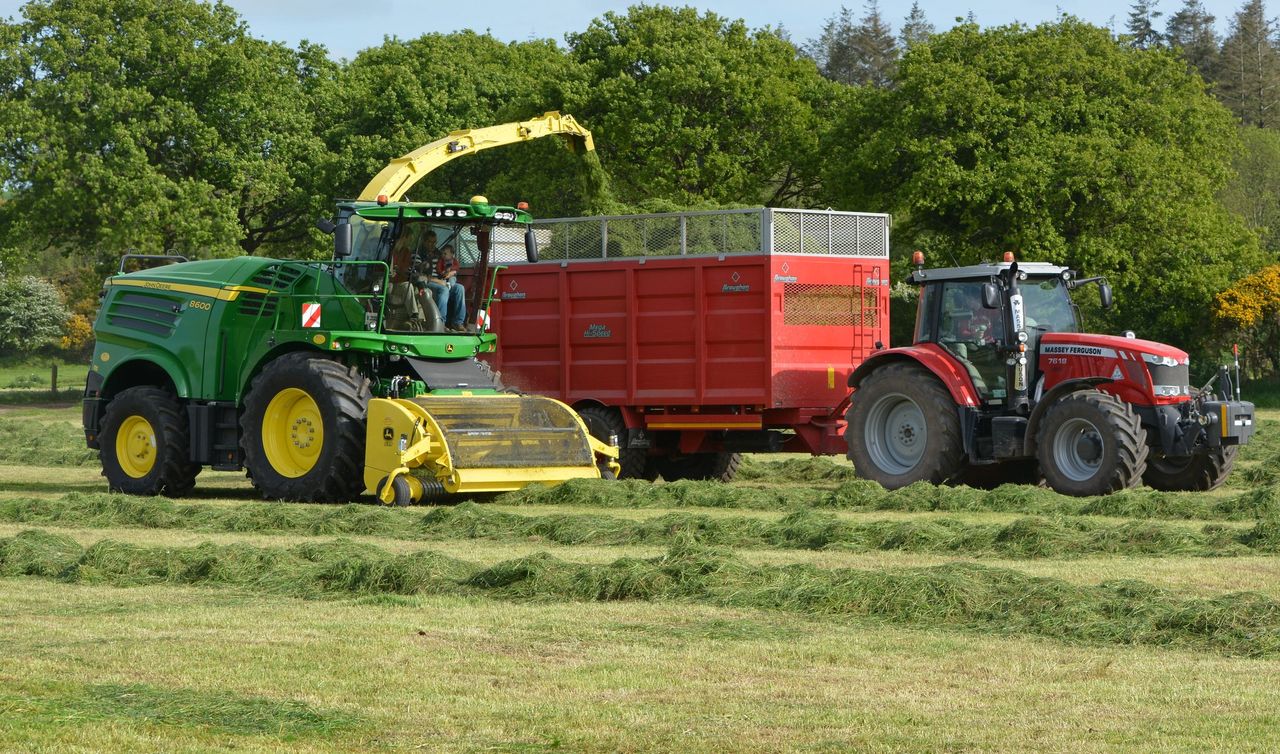 'Everything you need to know about agri tyre repairs'