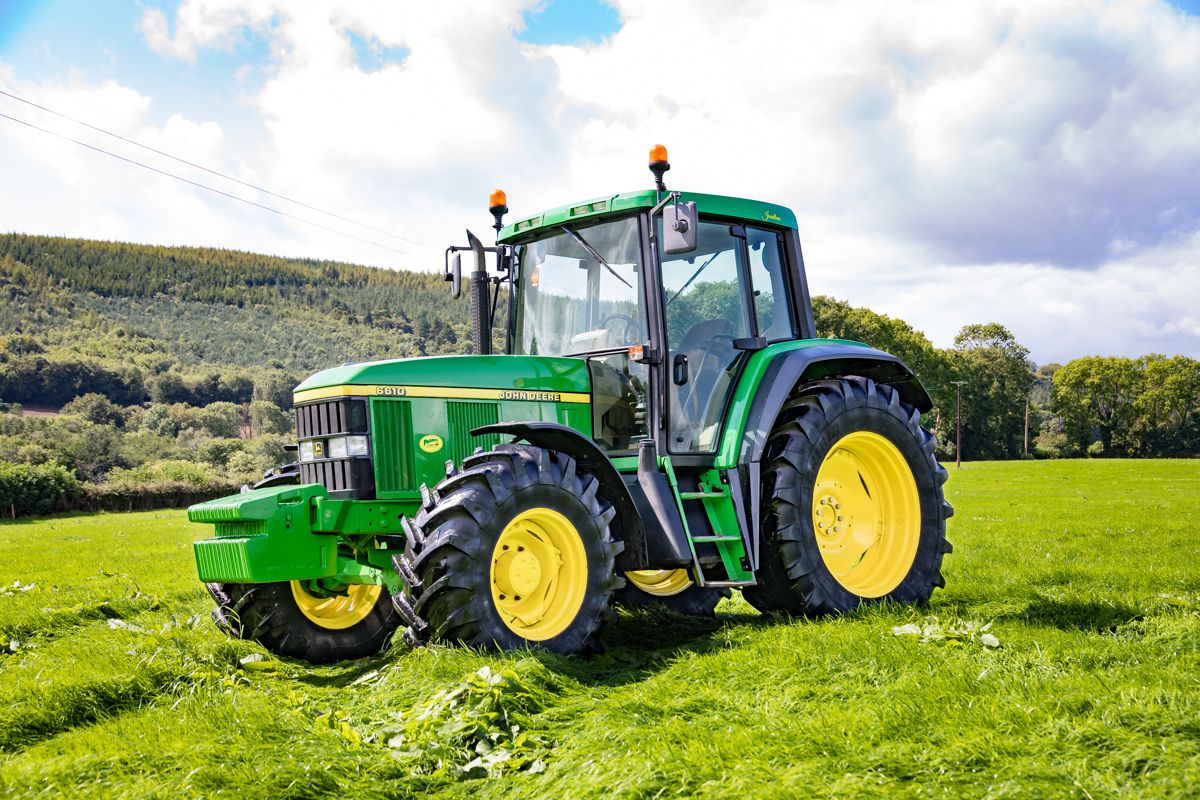 Classic corner: Is this the ultimate modern, working classic tractor?