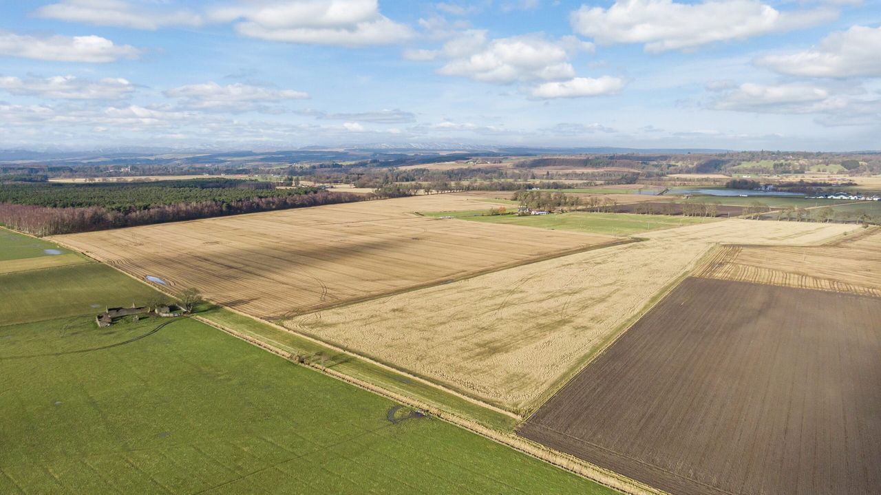 54ha of prime agricultural land appears on the market near Stirling