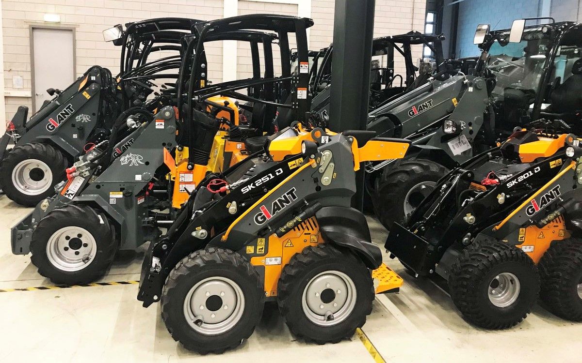 20,000th loader rolls off the line at Tobroco-Giant