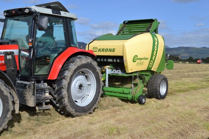Krone Comprima makes "bigger, tighter" bales