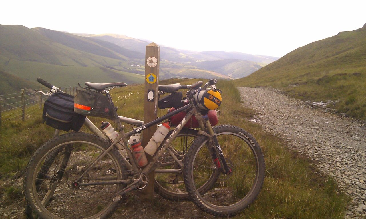 NFU Cymru tackles the Welsh ‘Hike and Bike’ challenge for charity