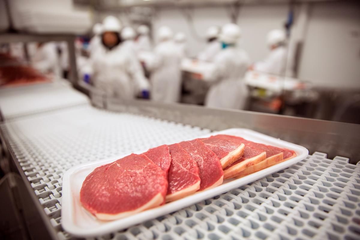 First consignment of Northern Irish beef lands in the Philippines