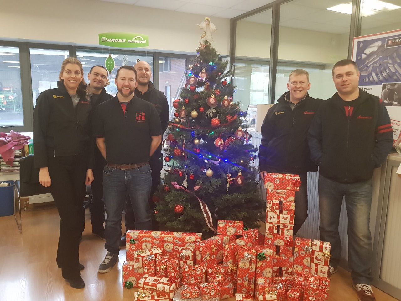Fastparts team 'wraps up' year with charity donations