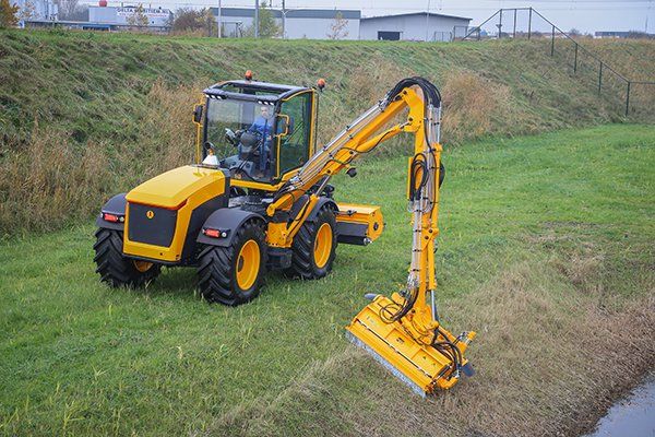 New Dutch ‘systems tractor’ has all the kit; will it sell?