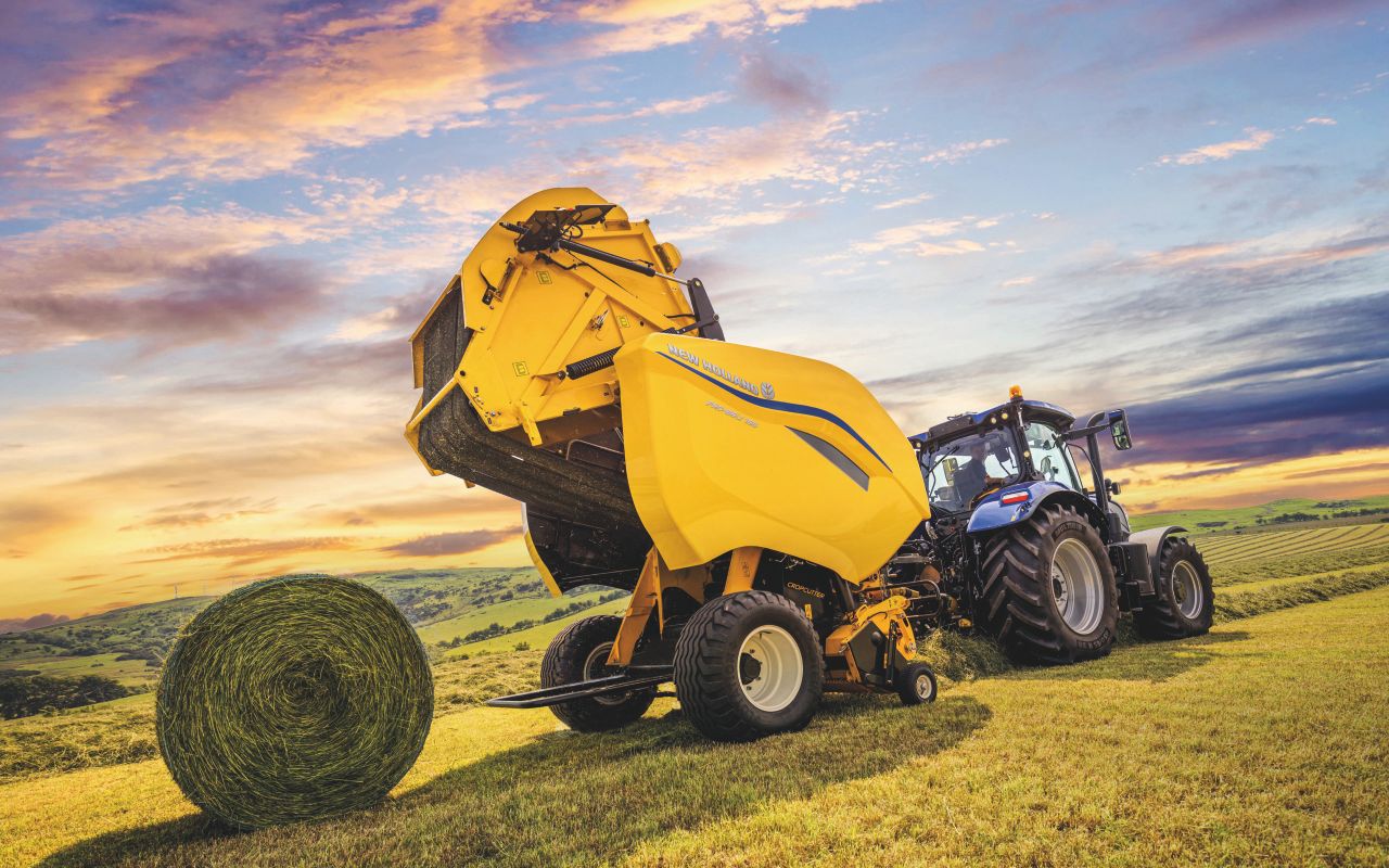 Variable chamber balers get a performance boost from New Holland
