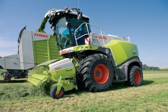 AXION 800 to take pride of place at Claas stand at LAMMA