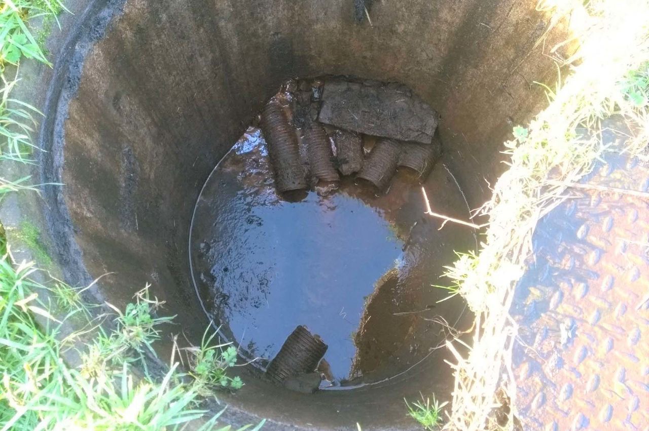 Managing drainage systems for improved soil health and performance