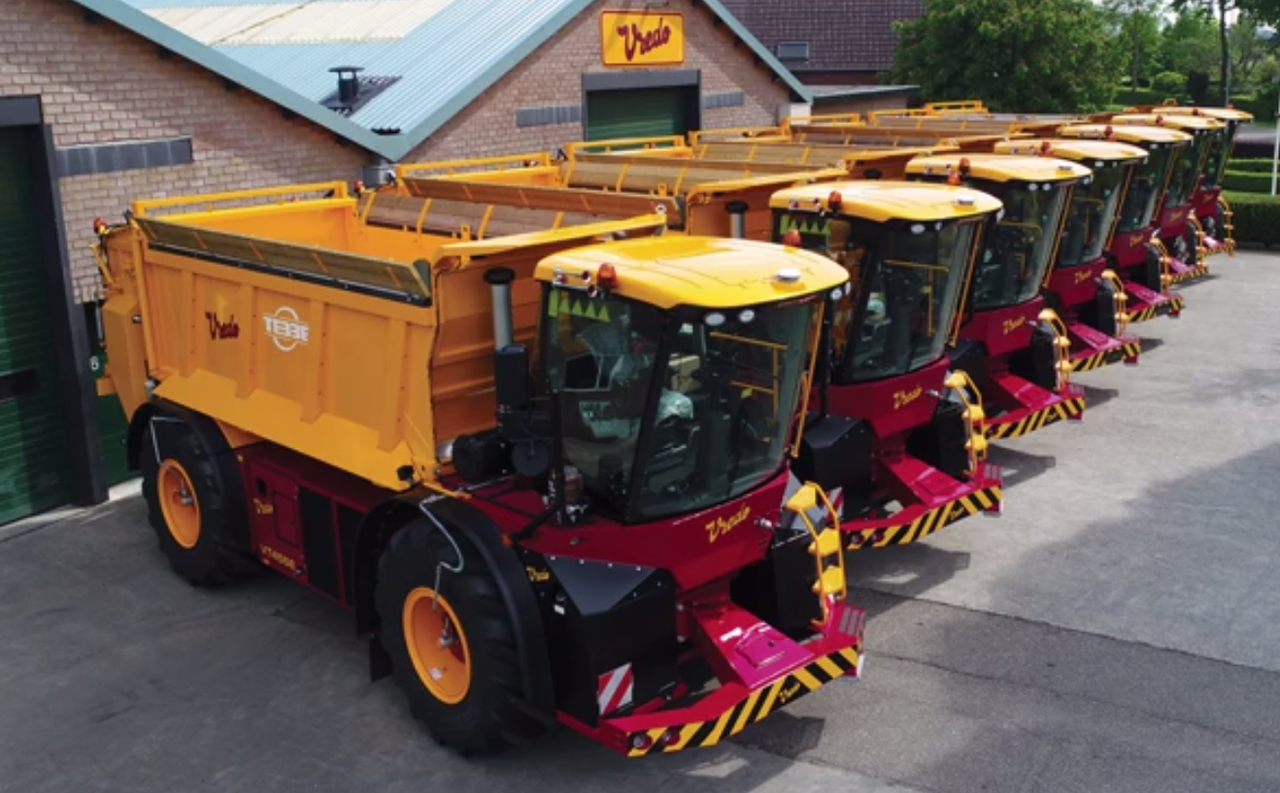 Vredo Trac spreader fleet en route to UK customers