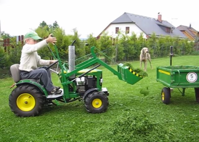 Video: The mini John Deere you wish you had as a child