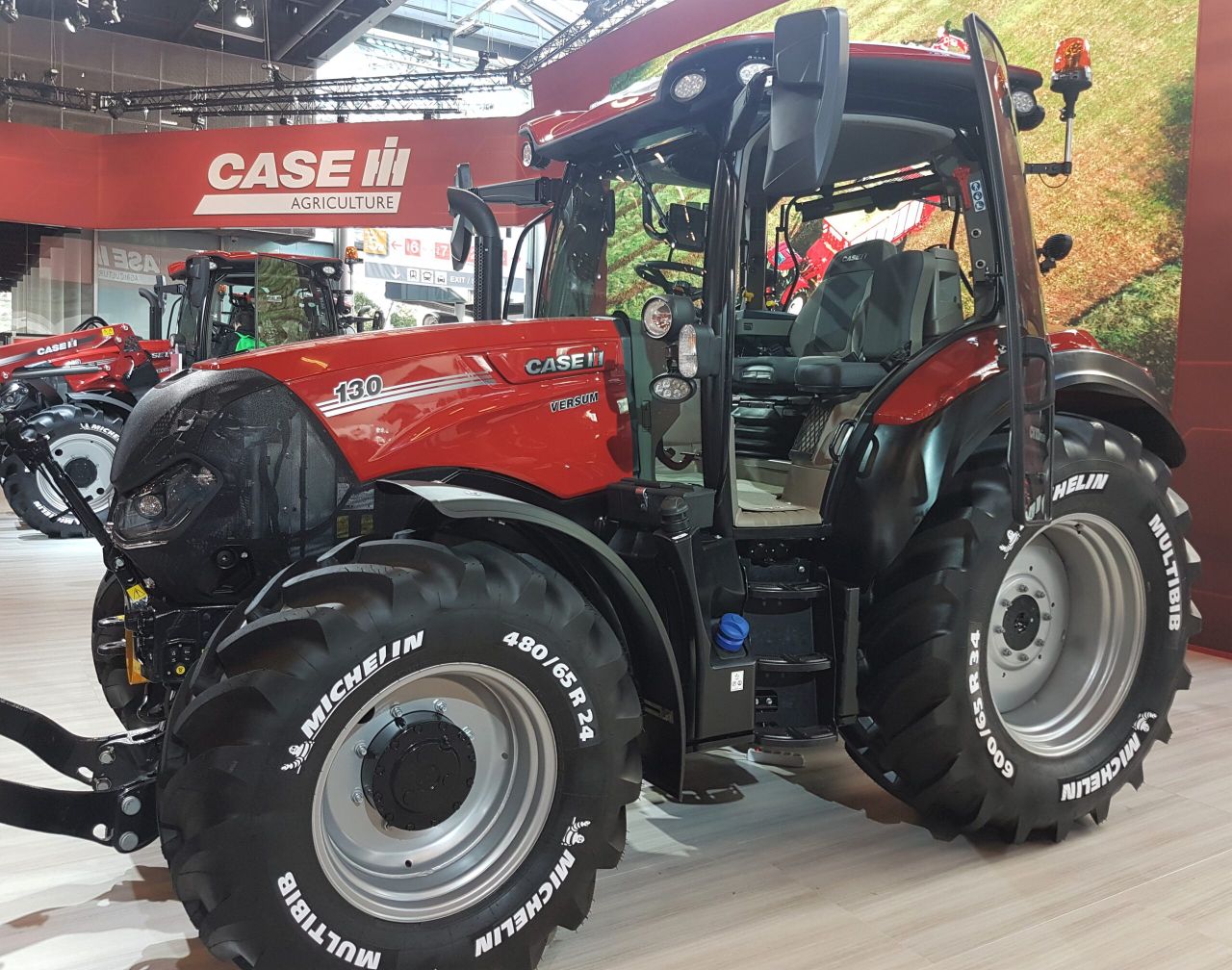 SIMA 2019: New, smaller, ‘stepless’ 4-cylinder tractor from Case IH